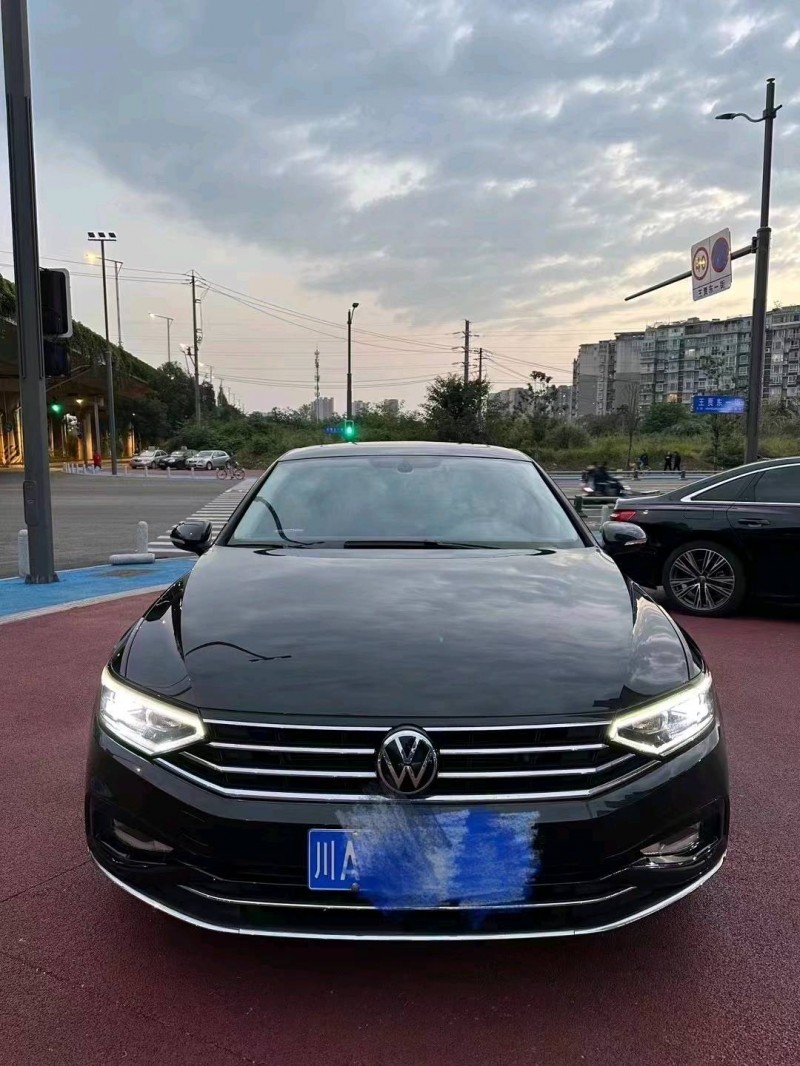 重庆21年大众迈腾1