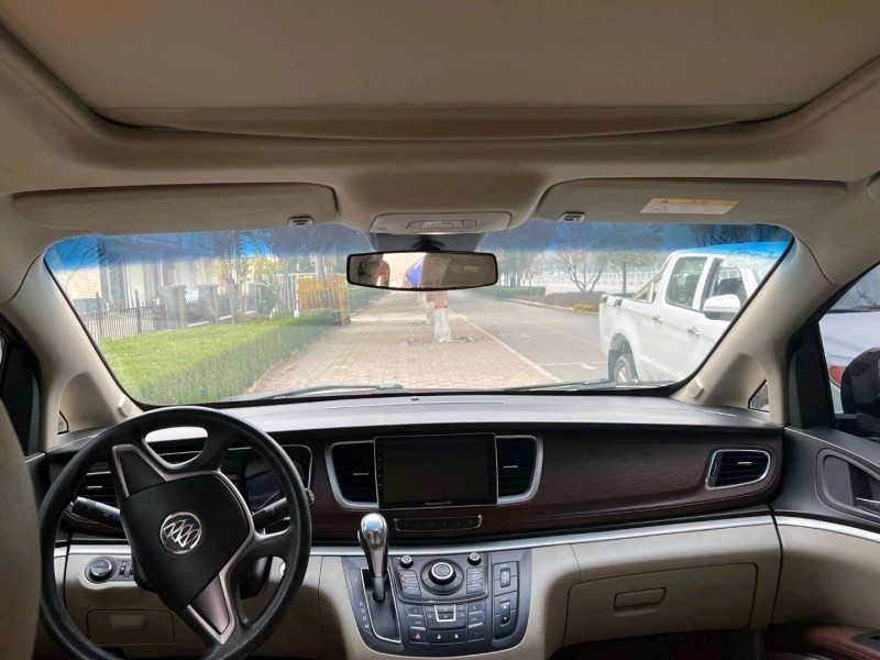 邢台15年别克GL89