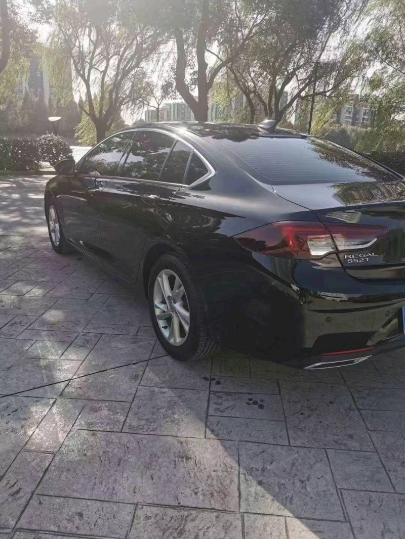 苏州22年别克君威7