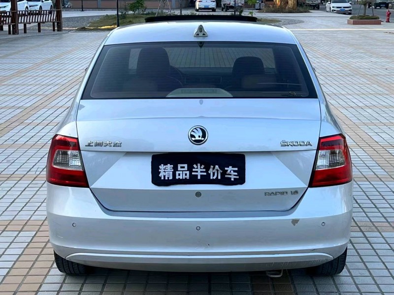 汕頭13年斯柯達昕銳9