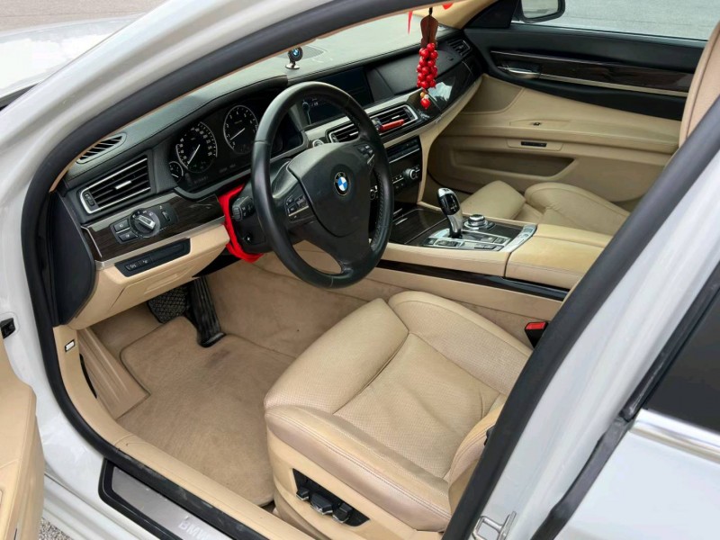 邯郸12年宝马7系7