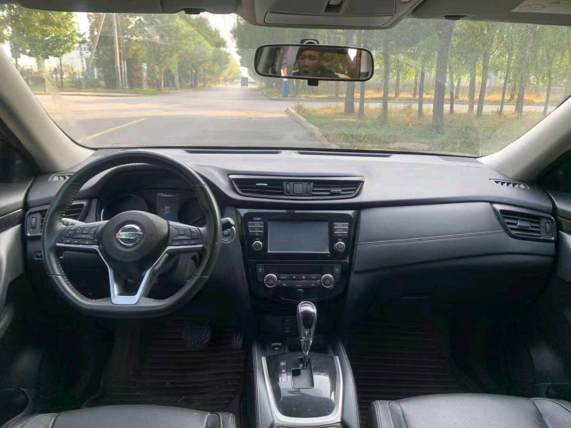 邯郸18年日产奇骏9