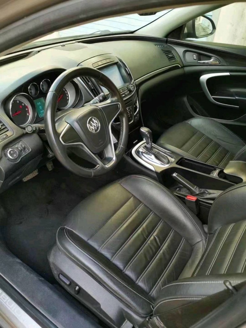 枣庄15年别克君威8