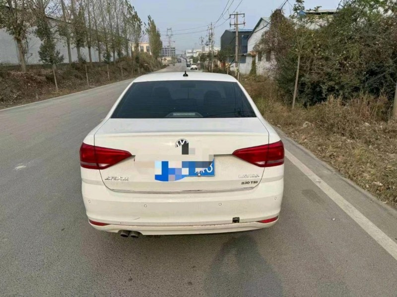 东营17年大众朗逸3
