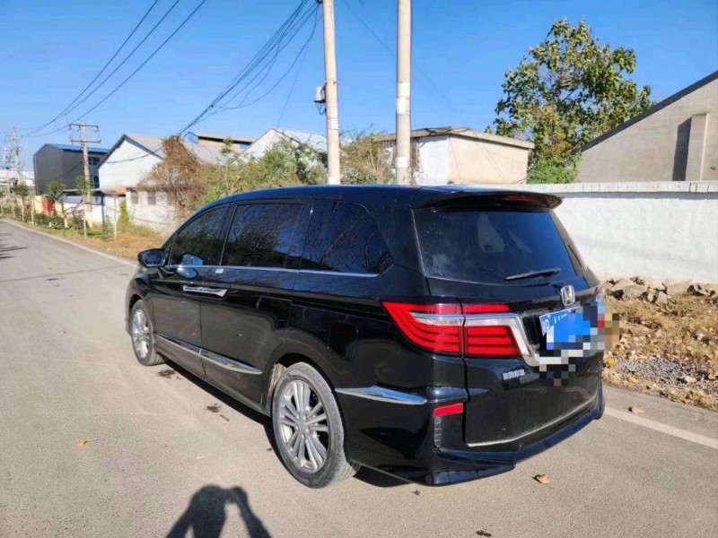 枣庄18年本田艾力绅7