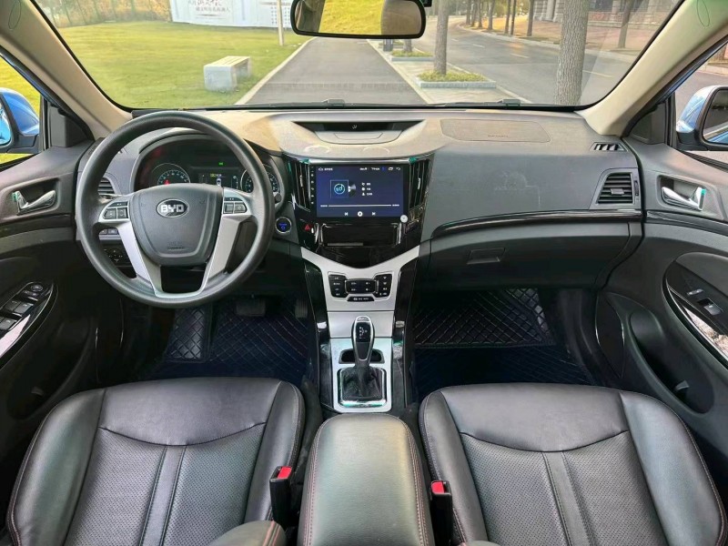 嘉兴22年比亚迪e57