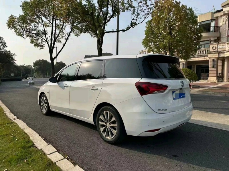 嘉兴19年别克GL66