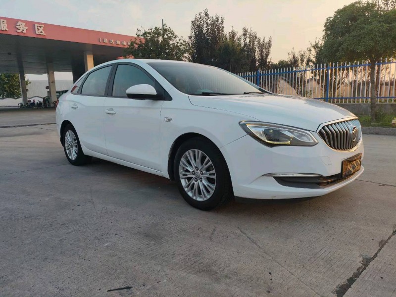 徐州16年别克英朗2