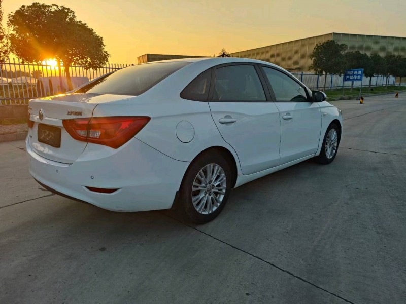 徐州16年别克英朗5