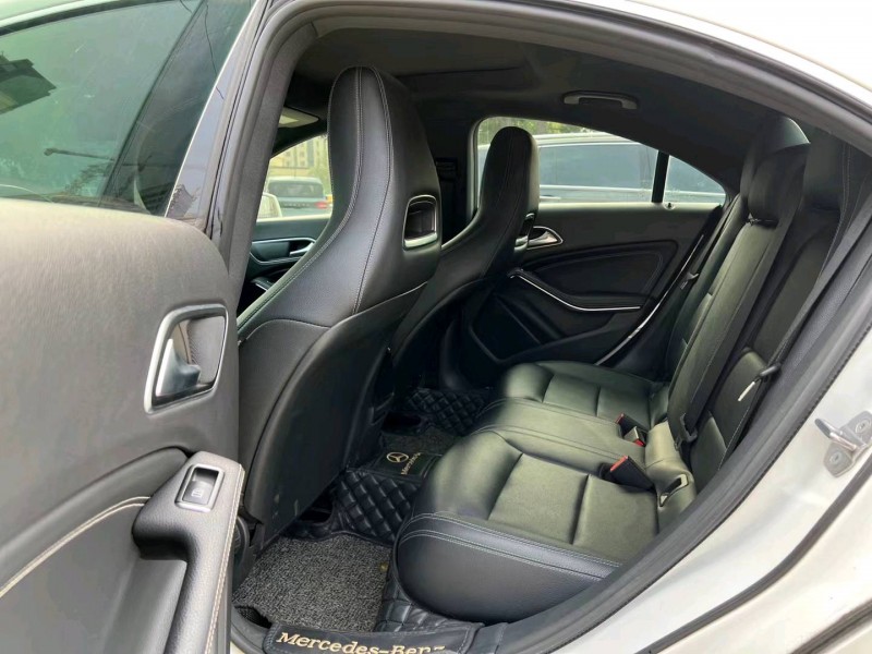 济宁18年奔驰CLA6