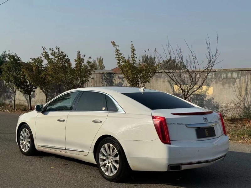 青岛15年凯迪拉克XTS2