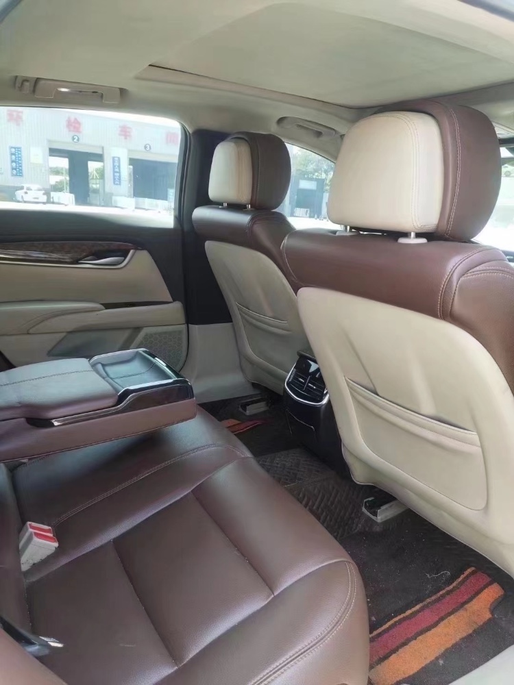 济南14年凯迪拉克XTS7