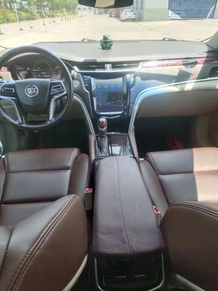 济南14年凯迪拉克XTS9