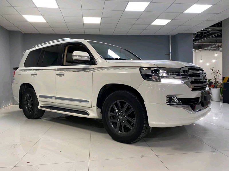 成都13年丰田兰德酷路泽3