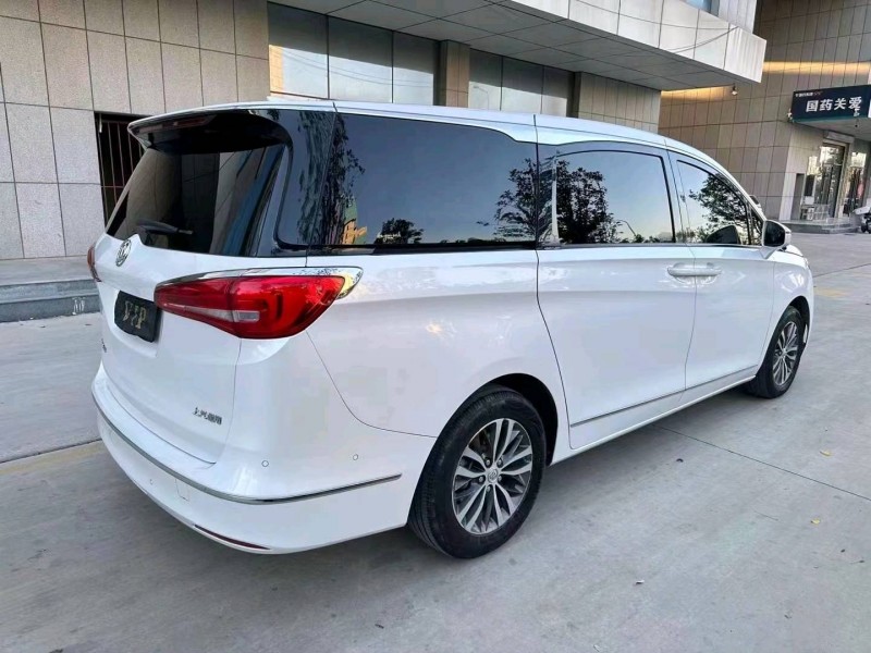 济宁16年别克GL88