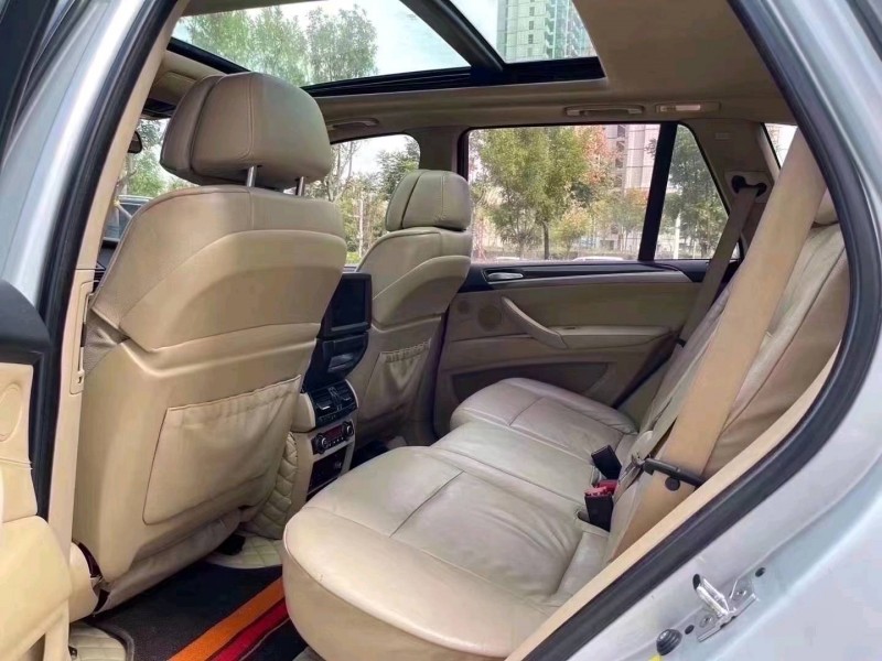 济宁08年宝马X54