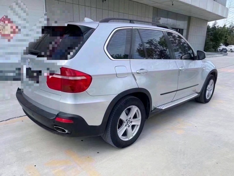 济宁08年宝马X58