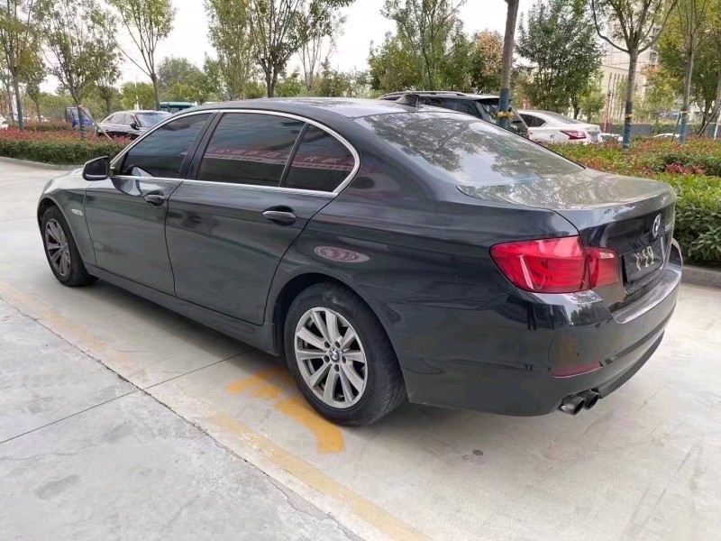 济宁13年宝马5系7