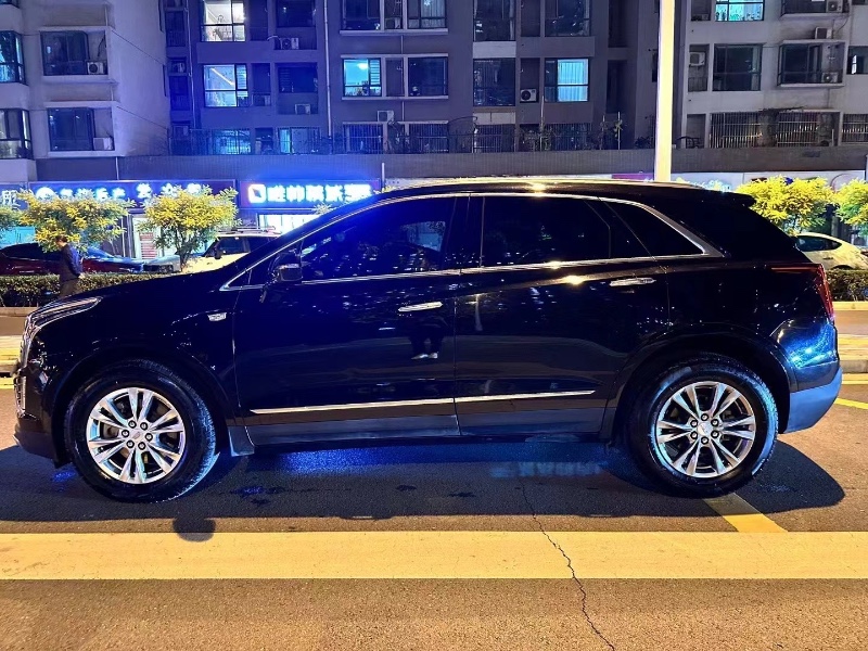 唐山20年凱迪拉克XT57