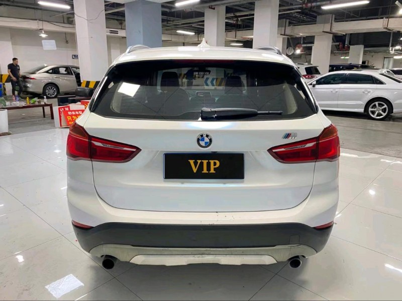 成都17年宝马X15