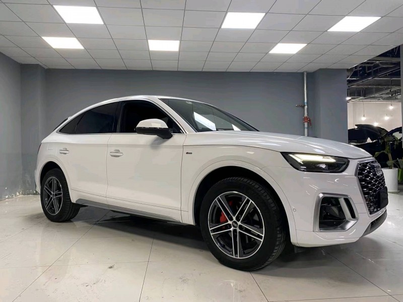 成都22年奥迪Q55