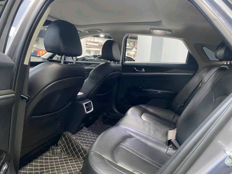 成都22年起亚K58