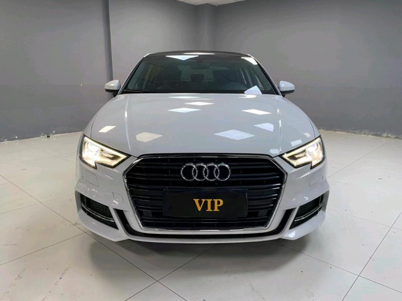 成都18年奥迪A31