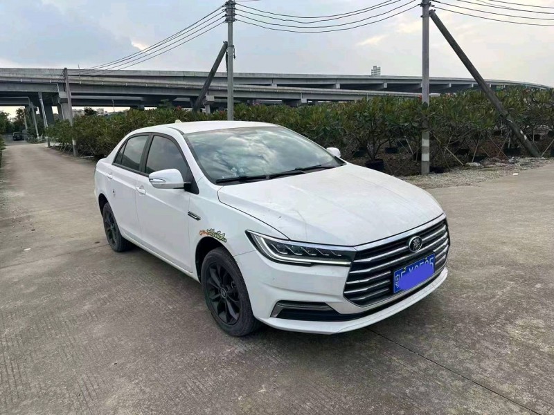 珠海22年比亚迪秦4