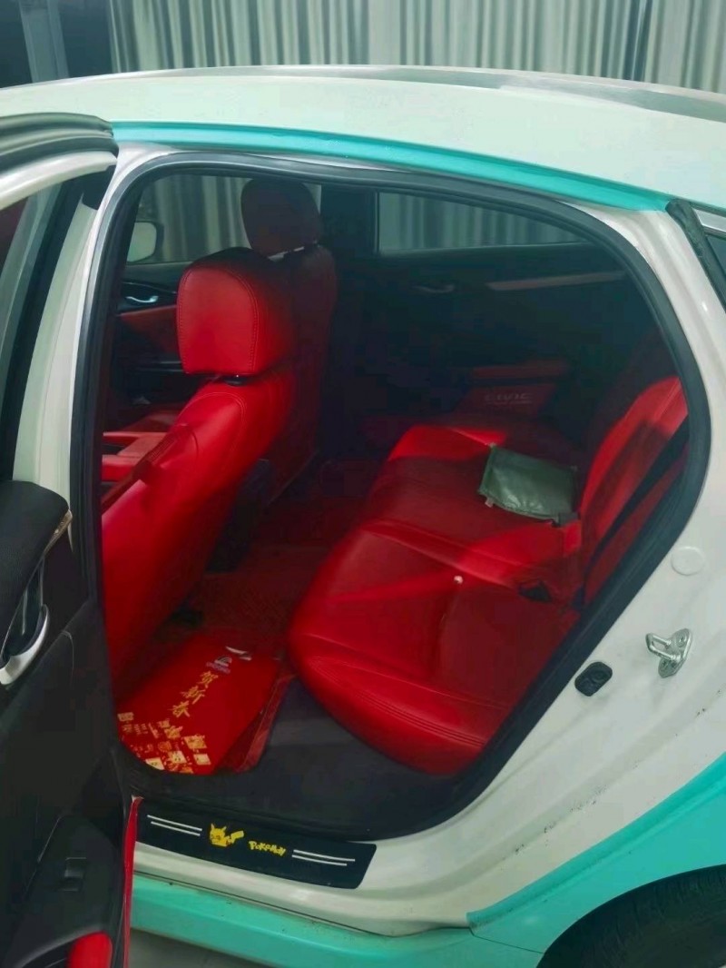 济宁19年本田思域5