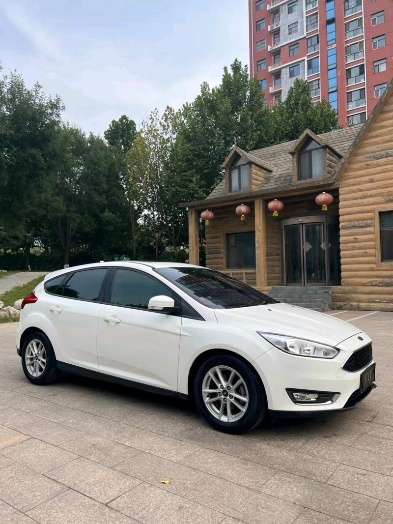 邢台17年福特福克斯3