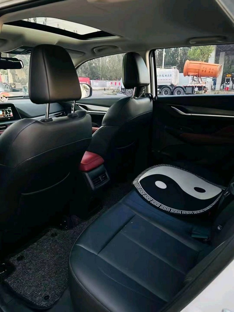 枣庄22年长安汽车CS555