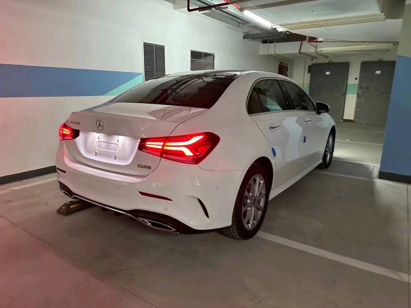 重庆22年奔驰A5