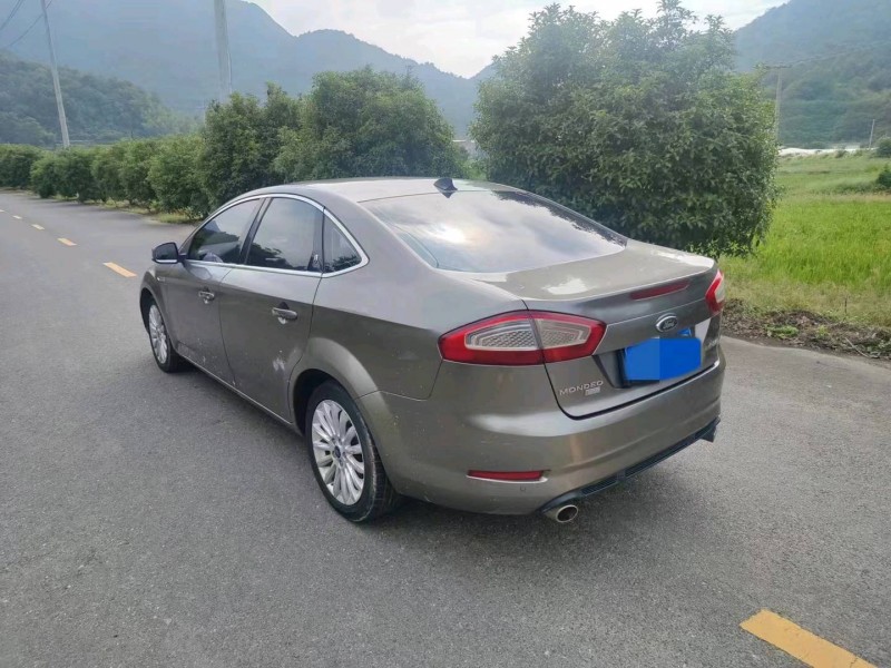 嘉兴14年福特蒙迪欧-致胜3