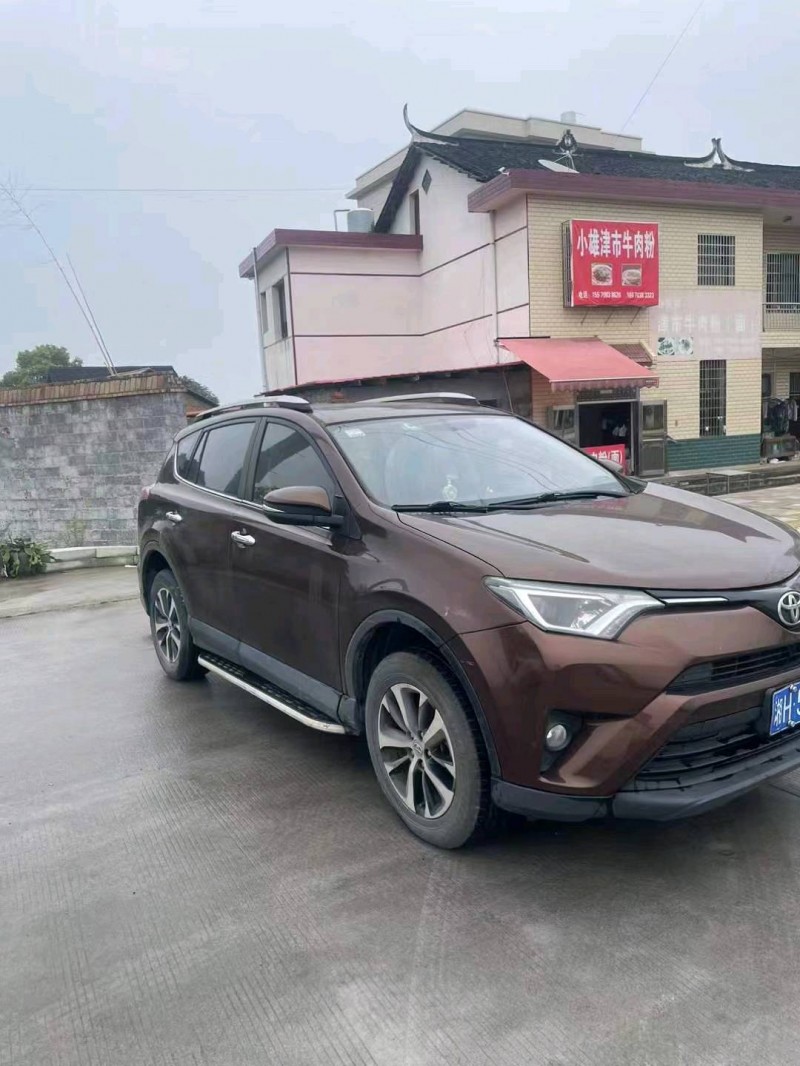 枣庄17年丰田RAV43