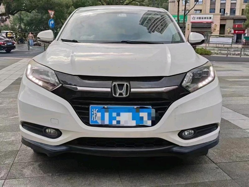 湖州17年本田缤智1