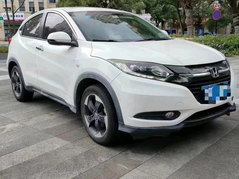 湖州17年本田缤智2