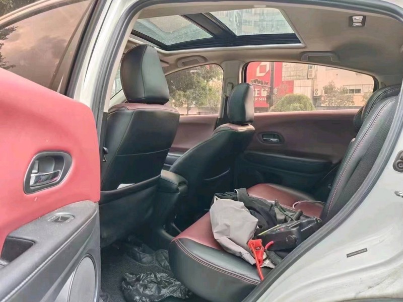 湖州17年本田缤智7