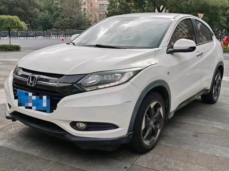 湖州17年本田缤智8