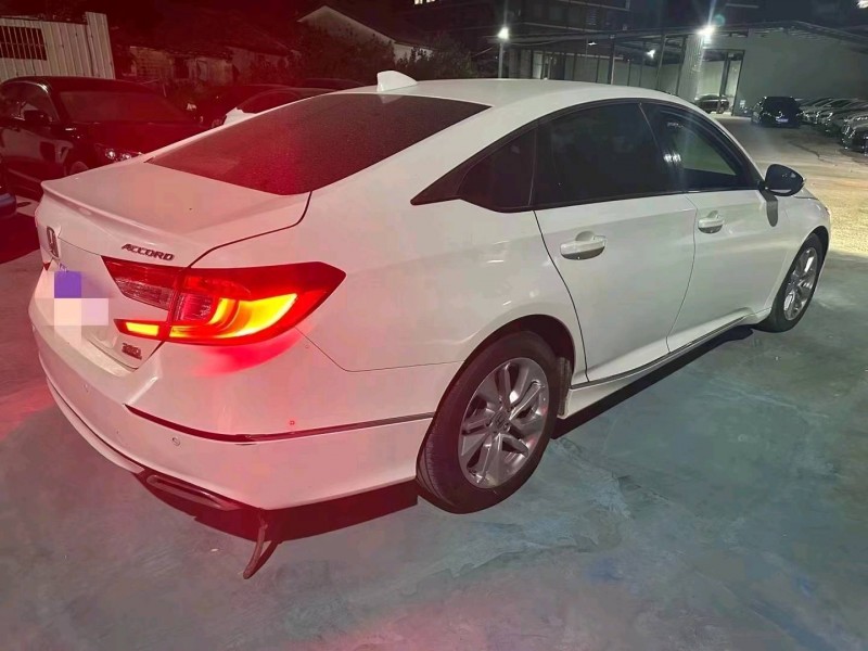 珠海19年本田雅阁5