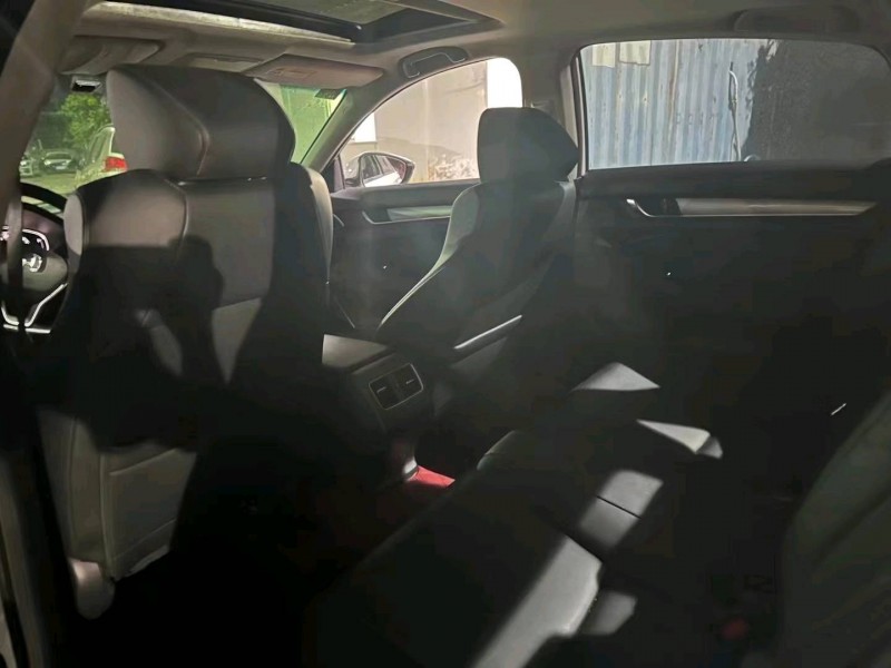 珠海19年本田雅阁6