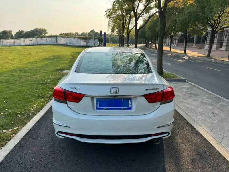 嘉兴16年本田思铂睿8