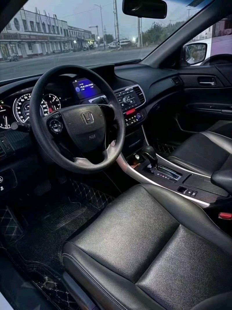 东营18年本田雅阁9