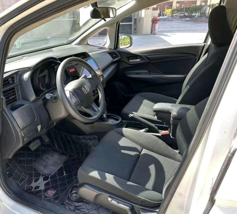 珠海16年本田飞度3