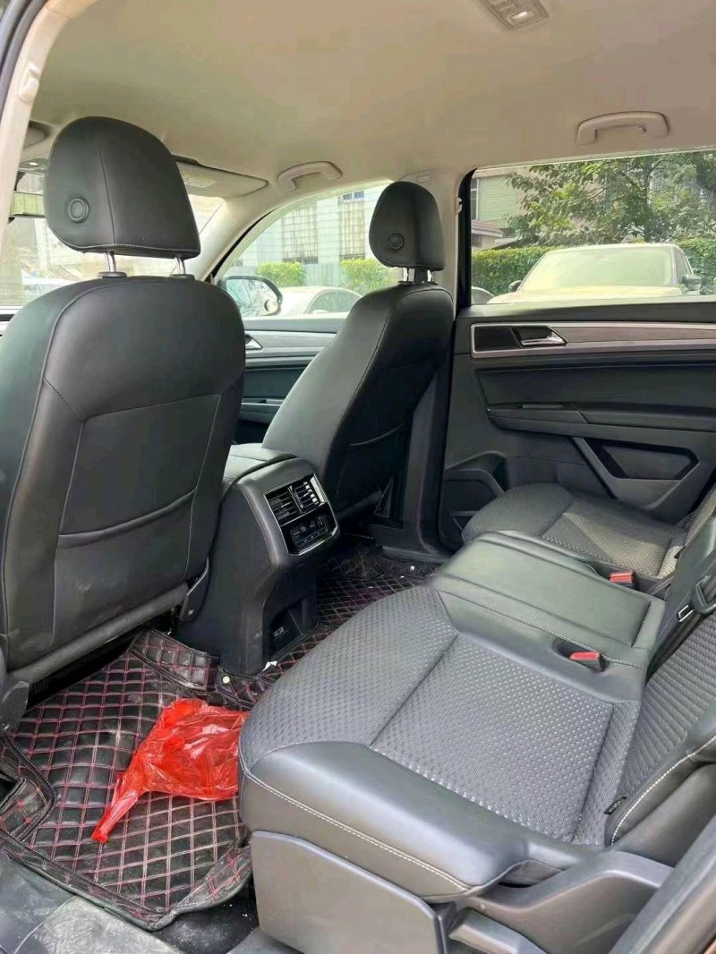 佛山18年大众途昂4