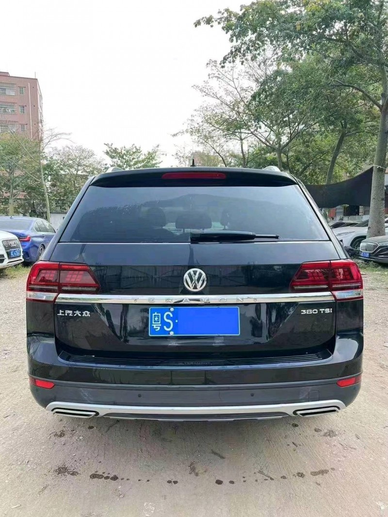 佛山18年大众途昂8