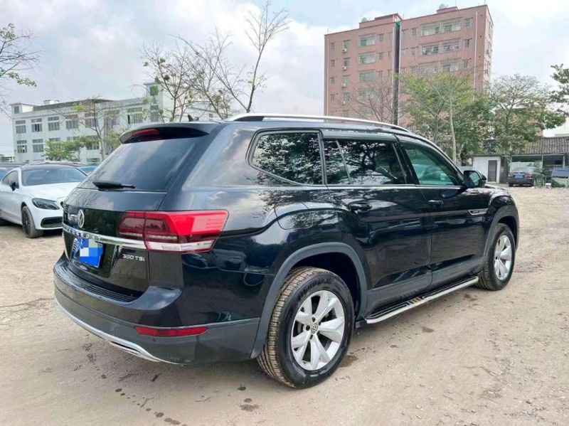 佛山18年大众途昂9