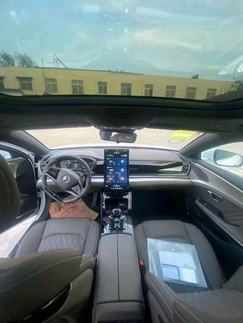 东营23年比亚迪汉3