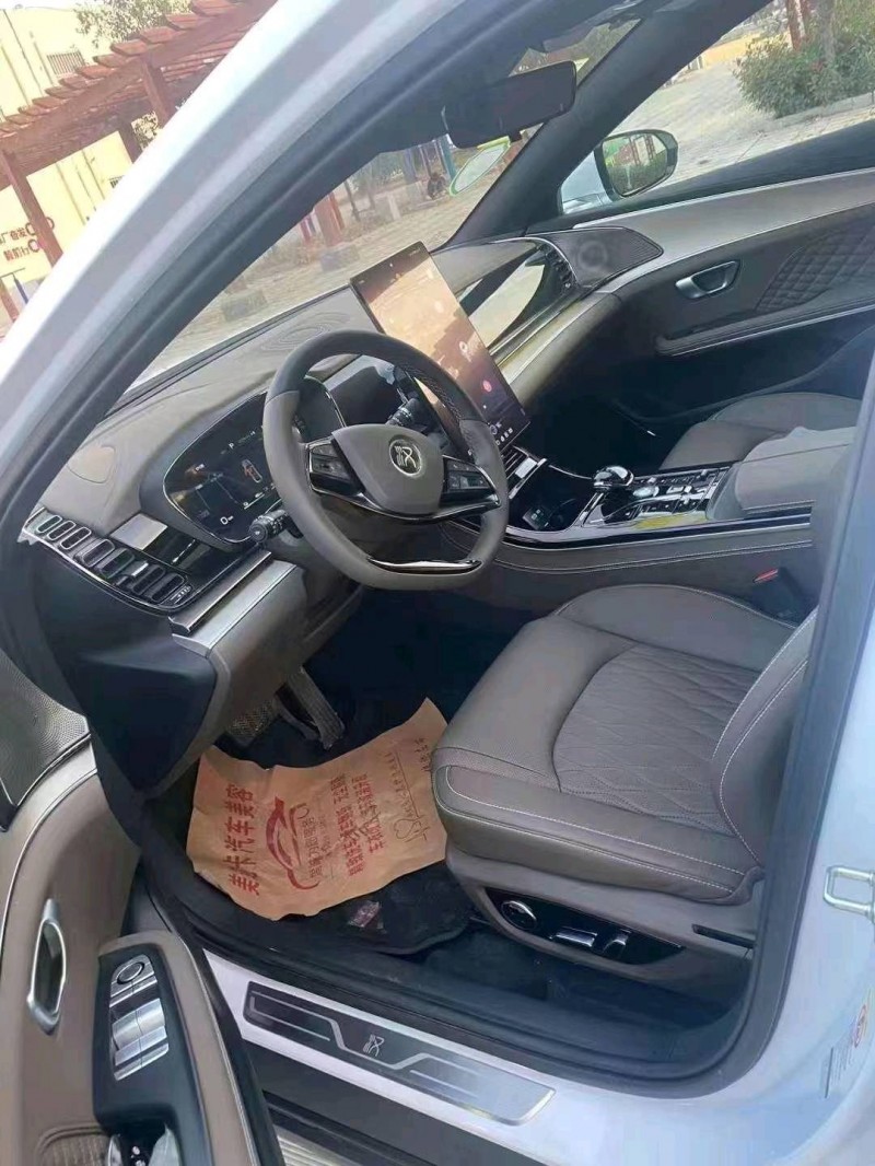 东营23年比亚迪汉5