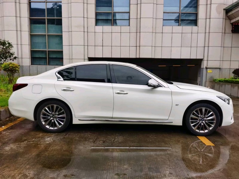 東莞19年英菲尼迪Q50L4
