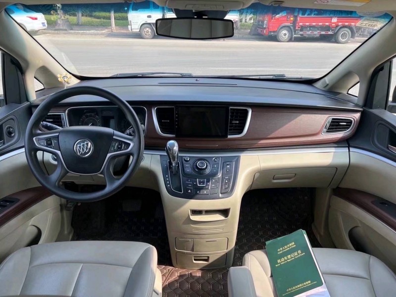 济宁19年别克GL85